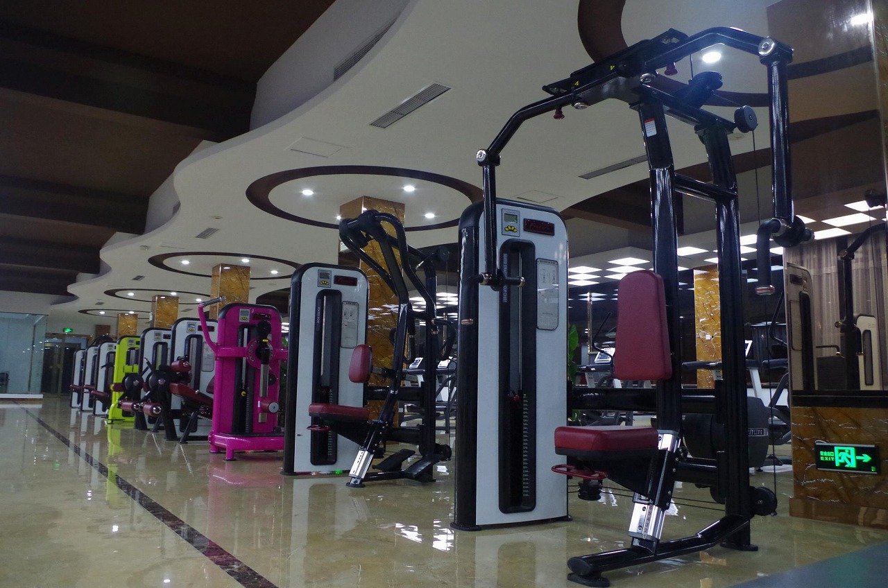 開個1000平米的健身房多少錢?