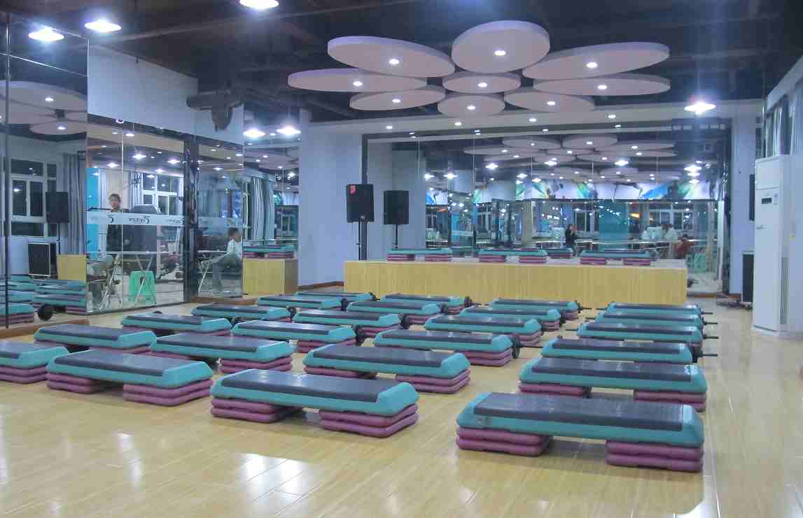 開健身房的營業執照是個體還是公司好